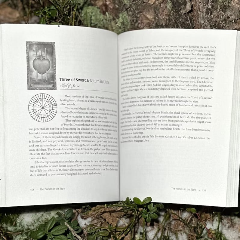 Tarot and Astrology: Enhance Your Readings With the Wisdom of the Zodiac