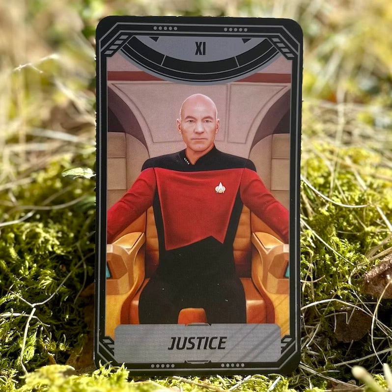 Star Trek: The Next Generation Tarot Deck and Guidebook