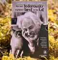 The Way Jodorowsky Explained Tarot to His Cat