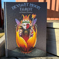 Deviant Moon Tarot bok