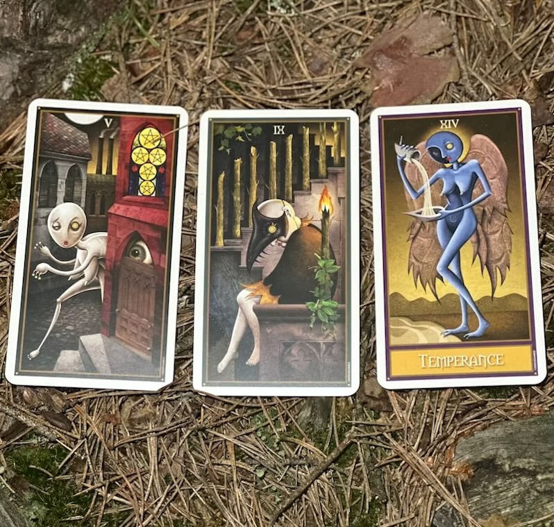 Deviant Moon Tarot