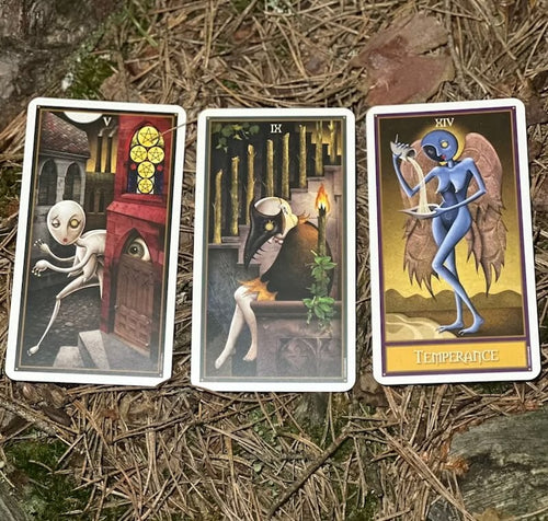 Deviant Moon Tarot